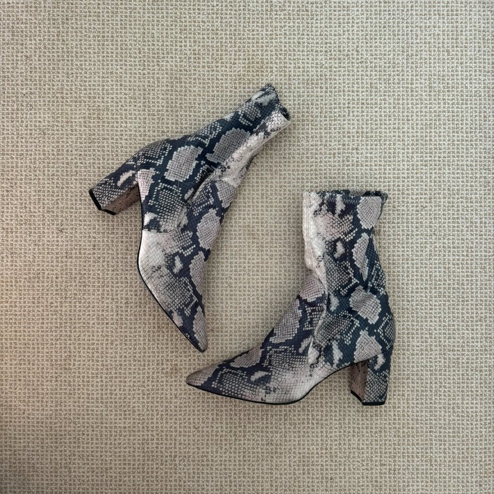 Stuart Weitzman Landry 75mm Booties in Roccia